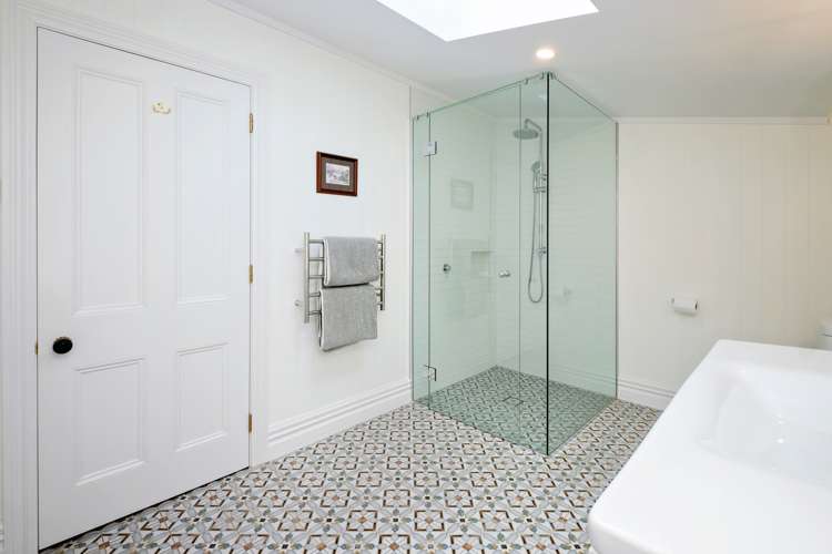 13 Lincoln Road Bluff Hill_11