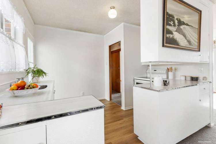 1/90 Te Atatu Road Te Atatu South_5