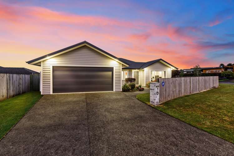 1 Benmore Crescent Pyes Pa_21