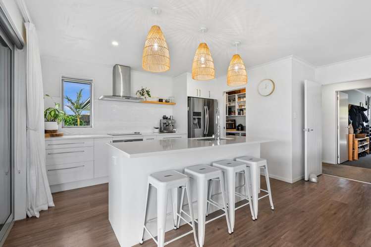 24 Ferry Road Waipu_13