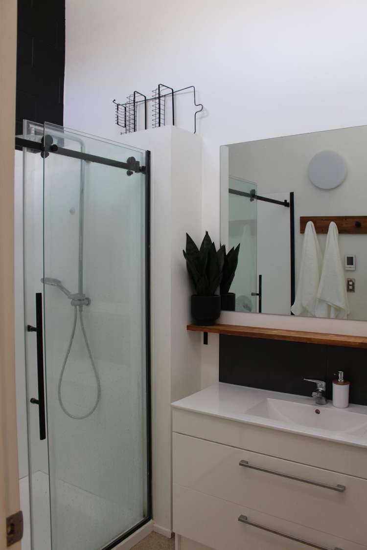 3/6 Robertson Street Owhiro Bay_10