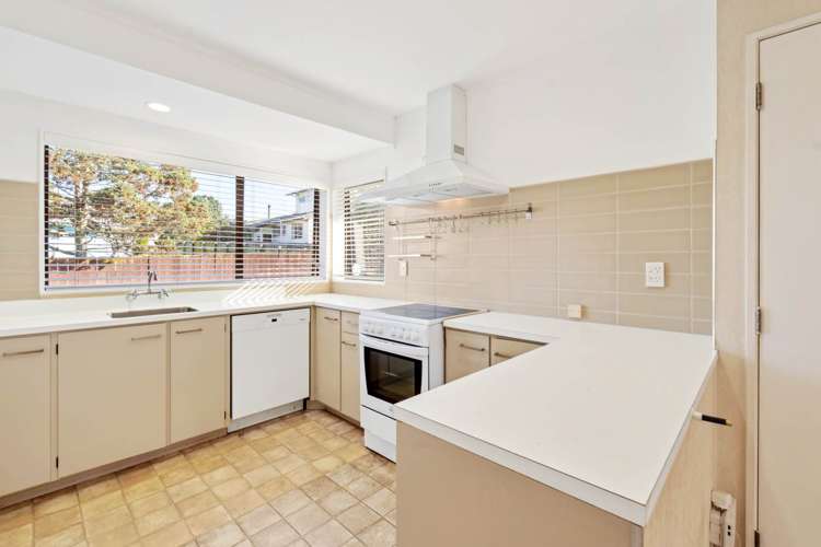 2/70 Butterworth Drive Glendene_3