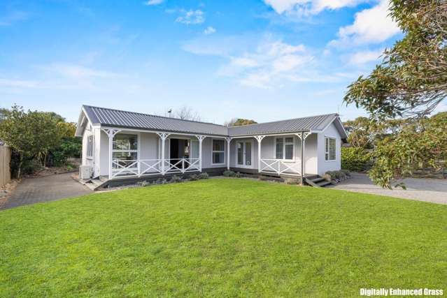 Modern Coastal Living with Timeless Kiwi Appeal
