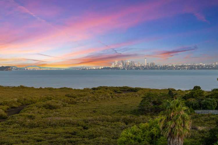 42 Rewarewa Road Te Atatu Peninsula_1