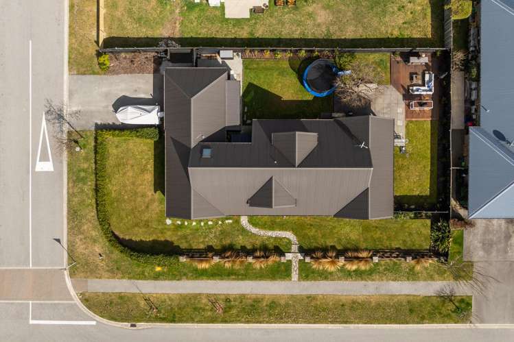 31 Lochnagar Drive Lake Hayes Estate_18