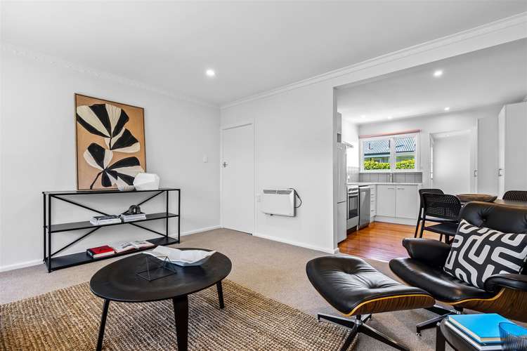 2/15 Jeffreys Road Fendalton_4