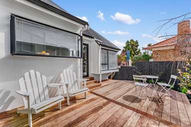 27A Comins Crescent_3