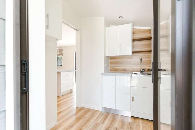 1/3 The Ridgeway Enner Glynn_12