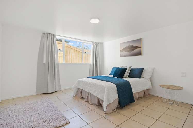 70 Sturges Road Henderson_19