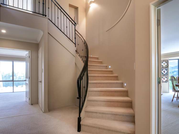 2 Kanuka Place Robinsons Bay_13