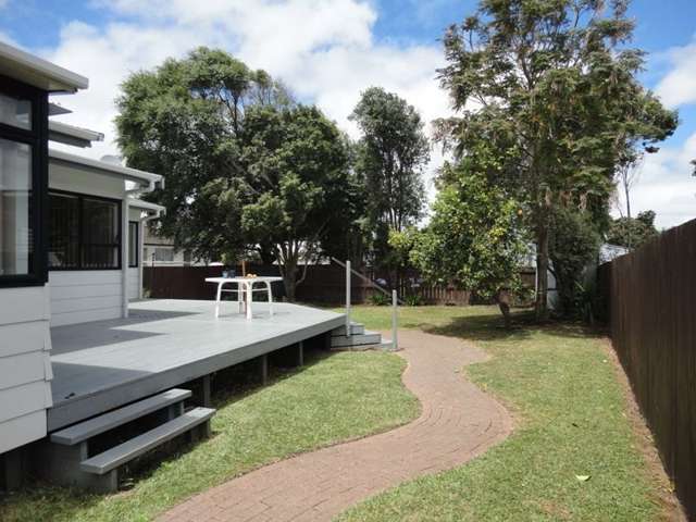 4 Seaward Place Wattle Downs_2