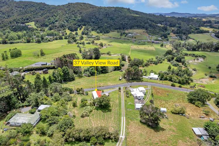 37 Valley View Road Otaika_11