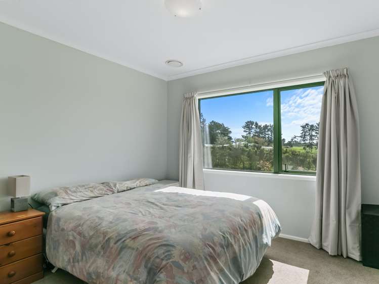 16 Twin Peaks Grove Koputaroa_17