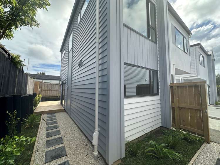 15 Quibray Place Botany Downs_11