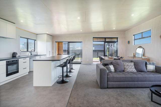 5 Riria Way Matarangi_1