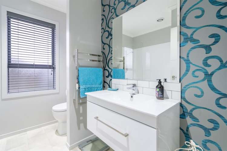 71 Sunrise Drive Seaward Bush_11