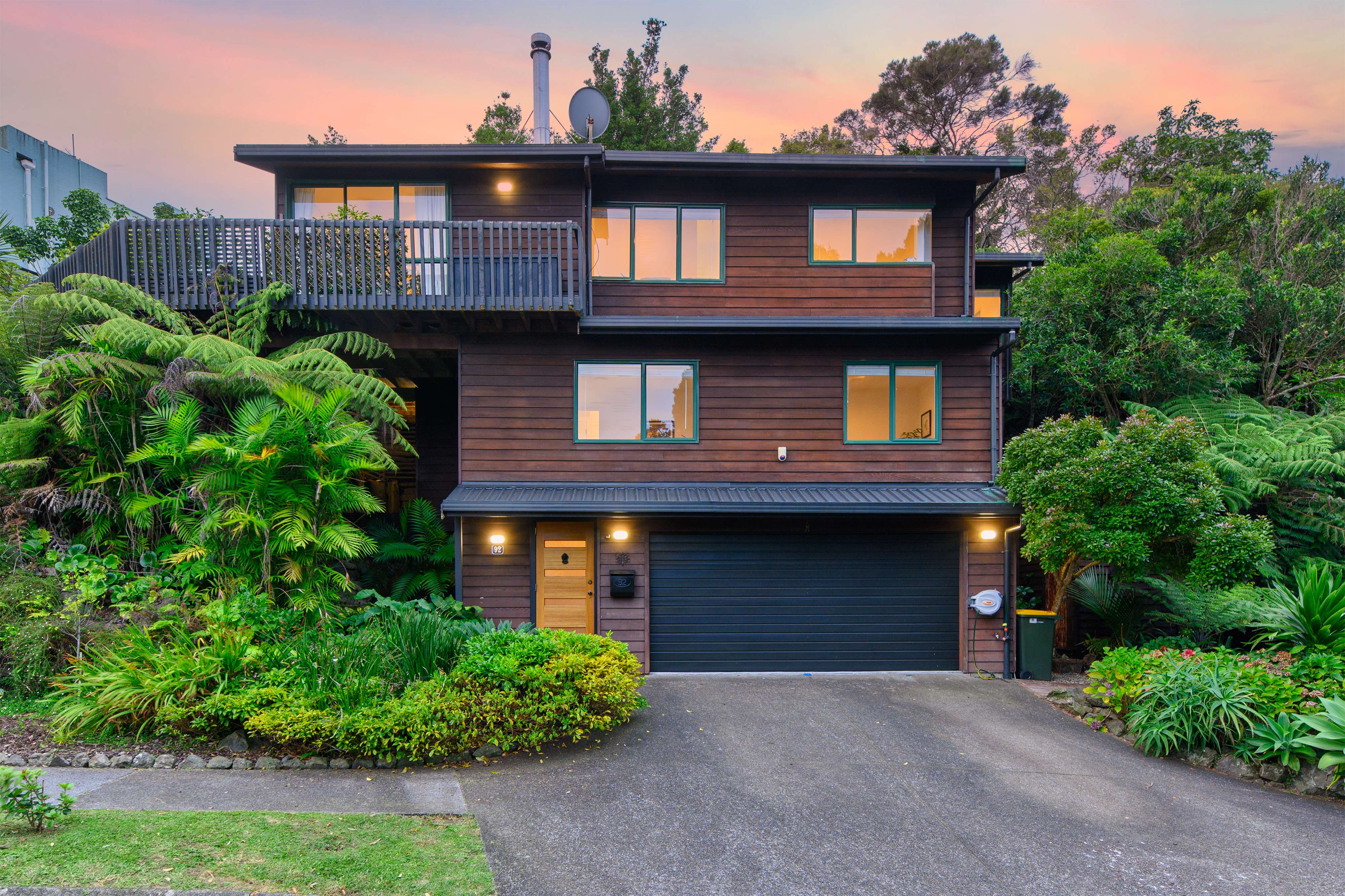 92 Hadfield Street Beach Haven North Shore City Houses for Sale