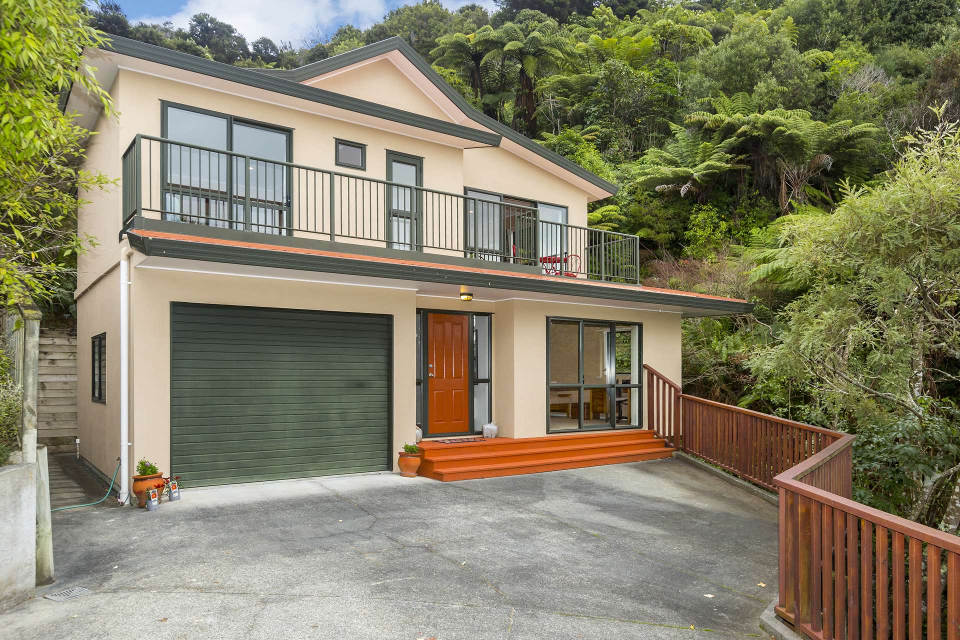 20 Pioneer Grove Silverstream_0