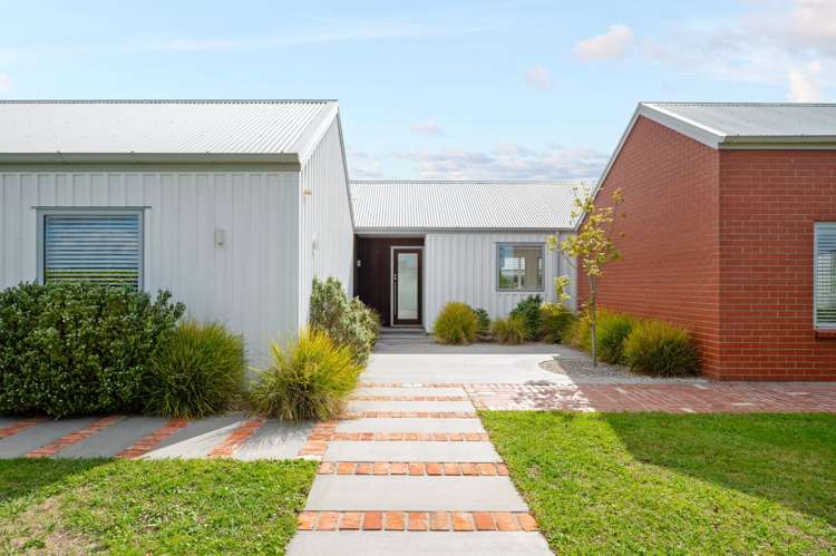 77 Alan Livingston Drive Cambridge_37