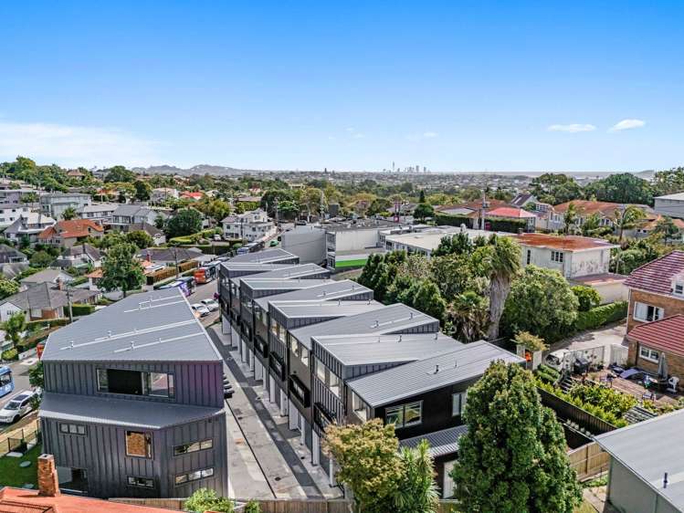 2/ 6 Riddell Road Glendowie_39