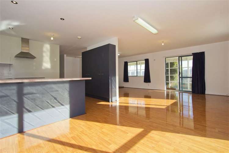 46 Pencarrow Crescent Wainuiomata_14