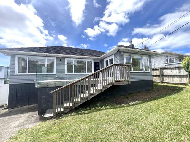 3 bedroom home in Te Atatu South