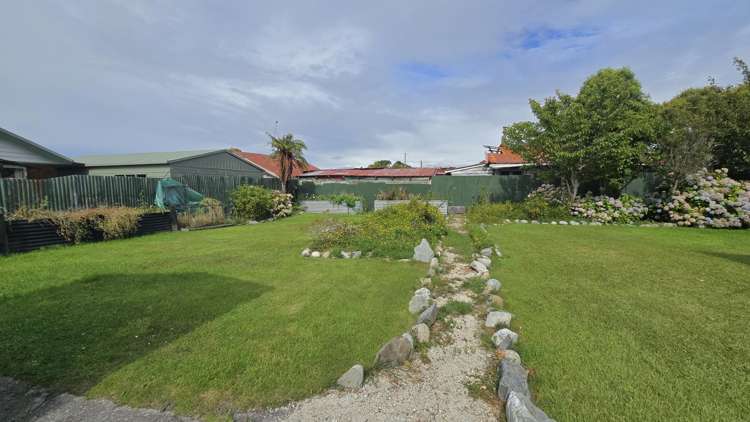 120 Jollie Street Hokitika_16