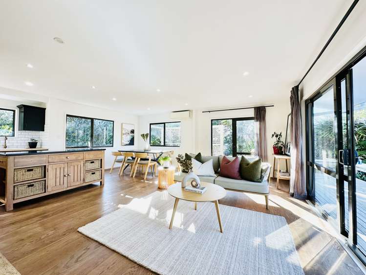 2/14 Mozeley Avenue Devonport_3