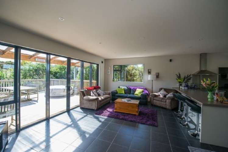 5 Matai Street Kaka Point_11