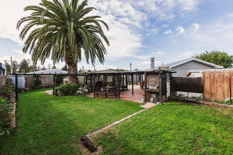 202 Caroline Place Mayfair_11