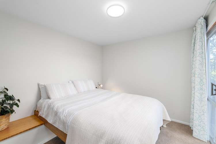 21 Te Ara Crescent Diamond Harbour_19