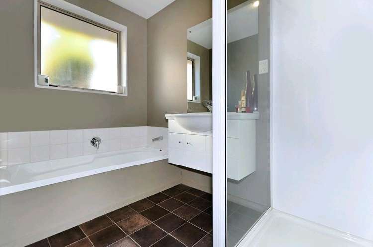 50 Bayswater Crescent Bromley_19