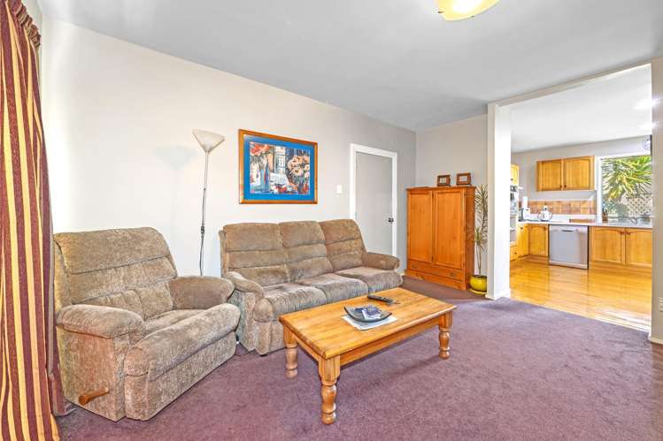 4/160 Breezes Road Wainoni_5