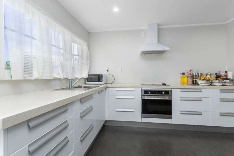 34 Graeme Avenue Mangere East_6