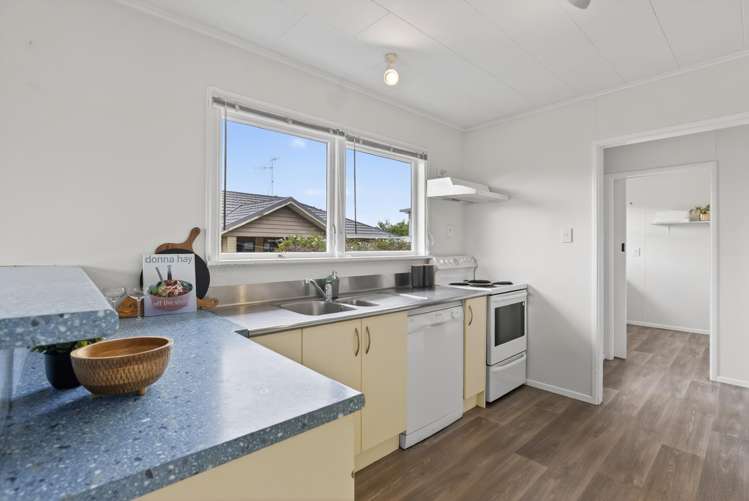 75 Gray Avenue Paraparaumu Beach_6