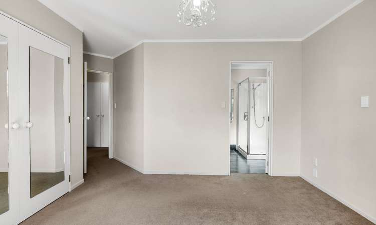 4 Dunsford Mews Hamilton Central_13