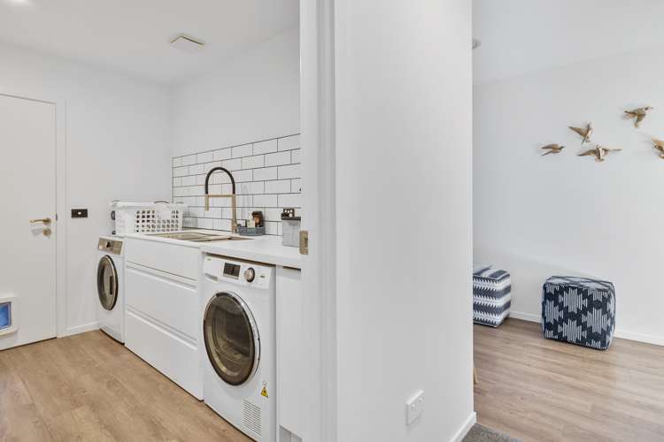 10 Mellay Mews Mosgiel_18