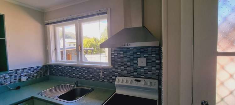 2/5 Hinemoa Street Waiwhetu_10