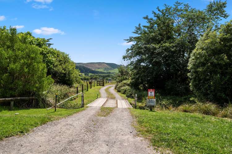 Aquarius Drive Rotorua_7