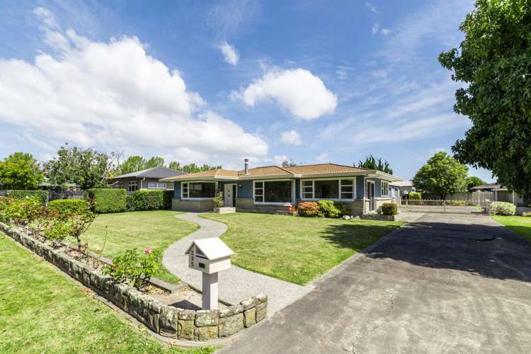 235 Kenilworth Road Mayfair_0