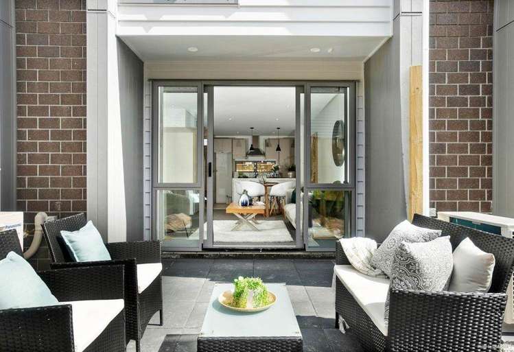 2/2b Walsall Street Avondale_1