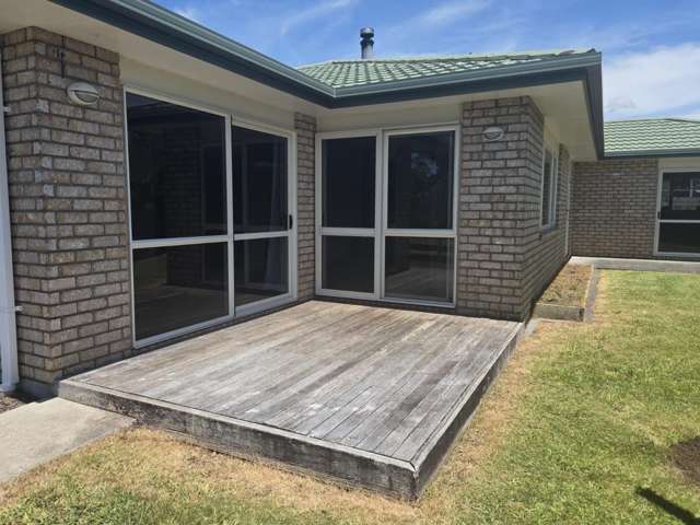 19C Polley Crescent 11545_1