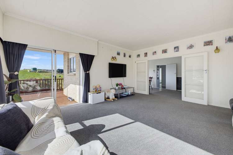131 Tiromoana Road Eltham_17