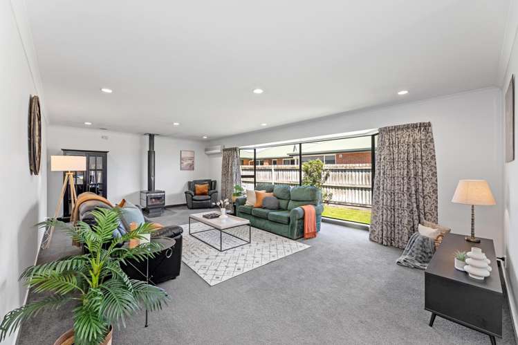 6 Robalan Place Redwoodtown_12