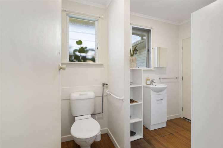 67 Mcleod Road Te Atatu South_17