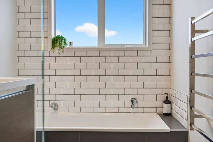 6 Sophia Place Karaka_44