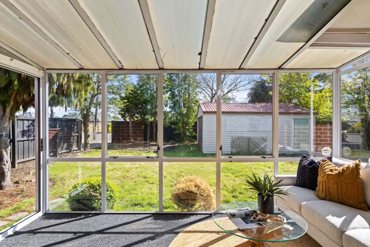 1/100 Prestons Road Redwood_9