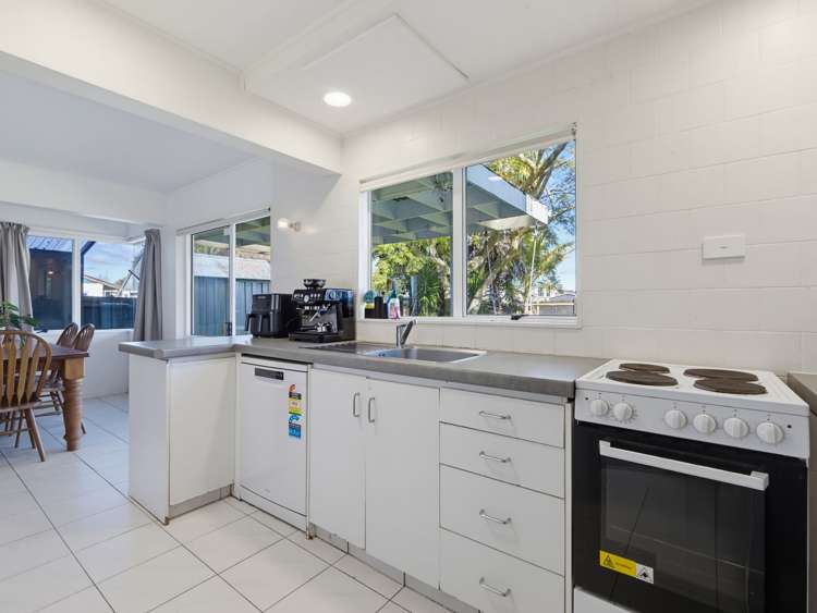 175 Windermere Drive Poike_11
