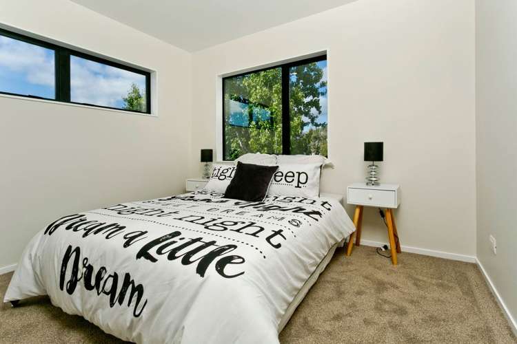 8a Wilkinson Way Browns Bay_12