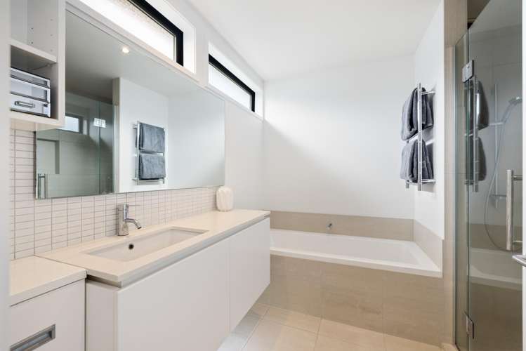 994 Colombo Street Saint Albans_11